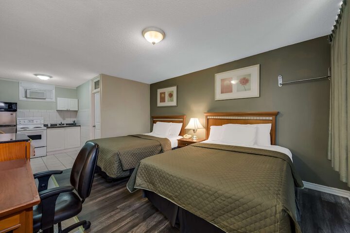 Room 21 of 38