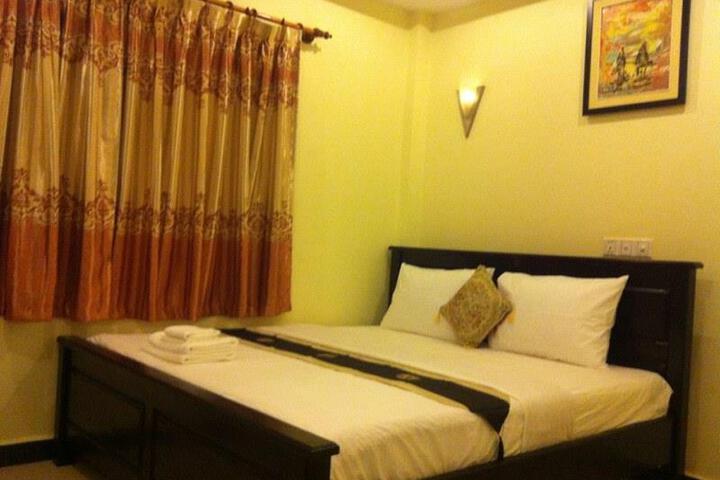 Room 3 of 6