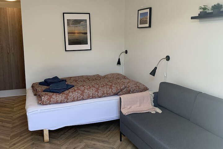 Room 3 of 53