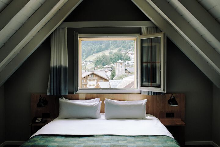Room 28 of 89