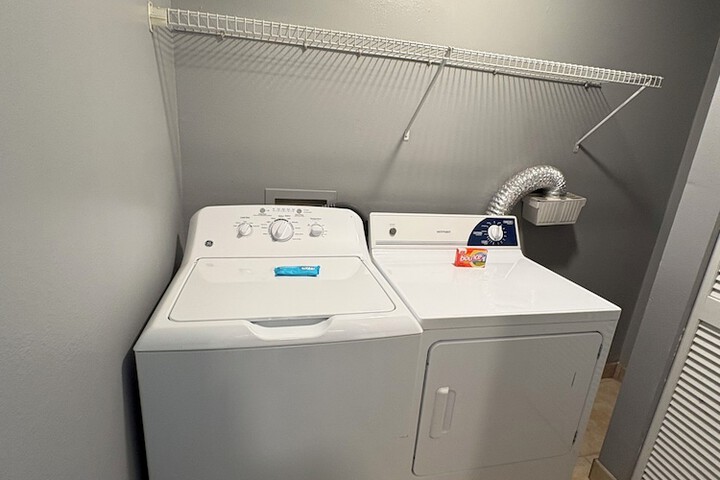 Laundry 10 of 30