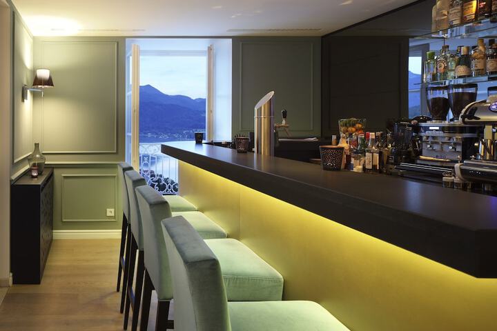 Lounge 116 of 140