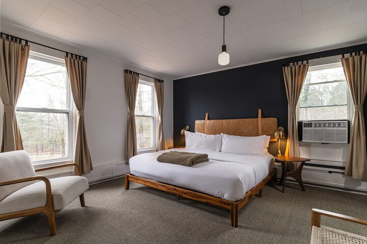 Room 12 of 42