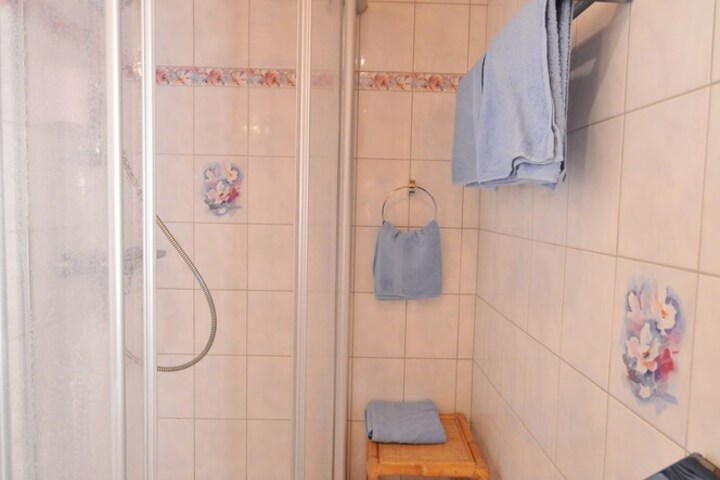 Room 19 of 36