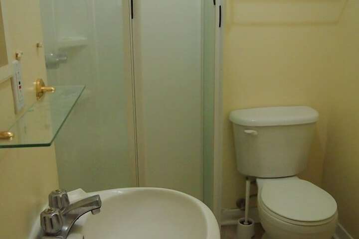Room 30 of 39