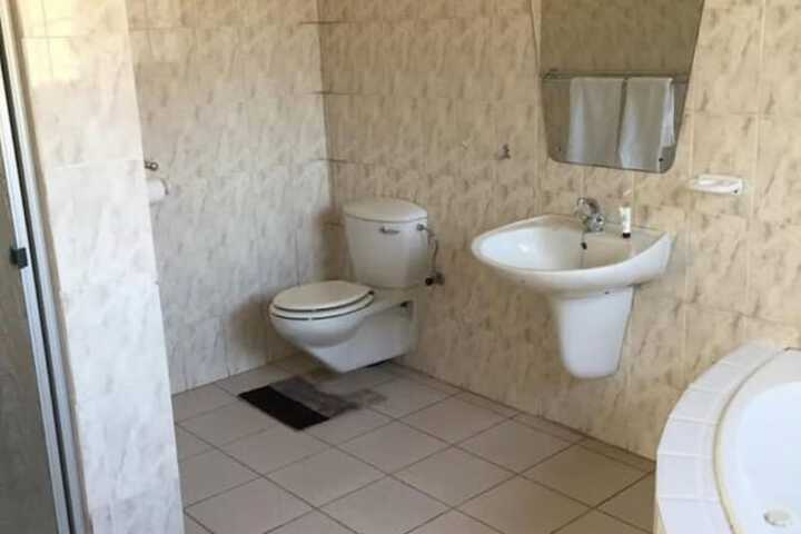 Room 21 of 40