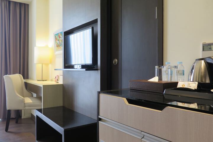 Room 18 of 52