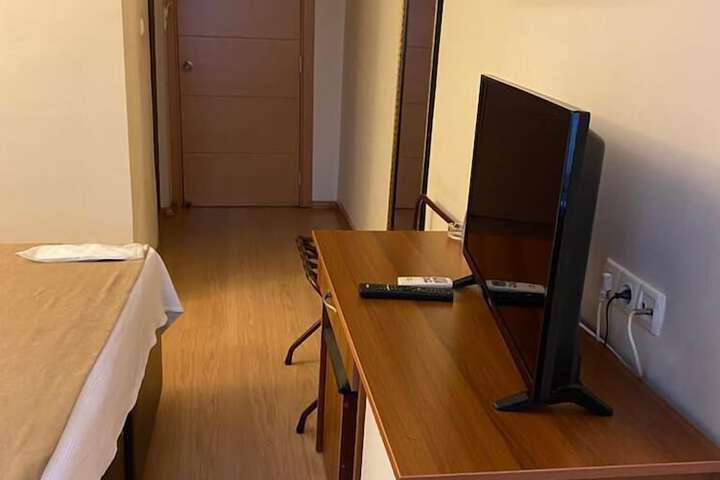 Room 10 of 39