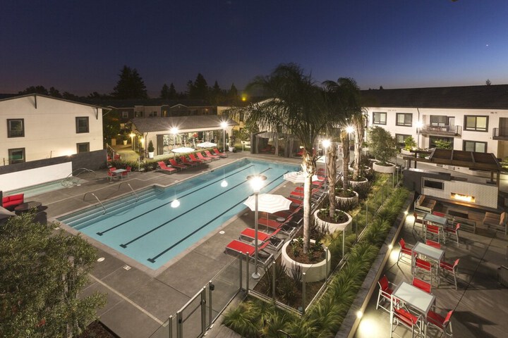 Pool 30 of 43