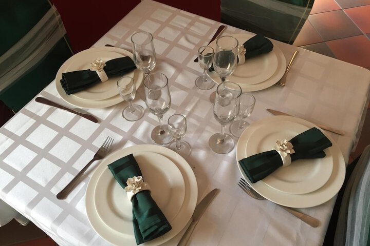 Dining 38 of 44