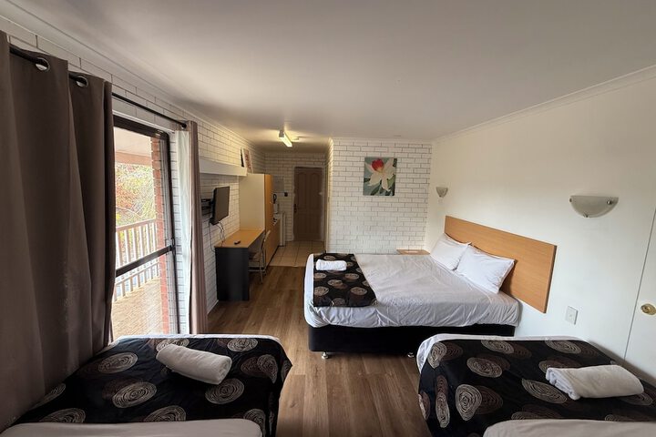 Room 8 of 29