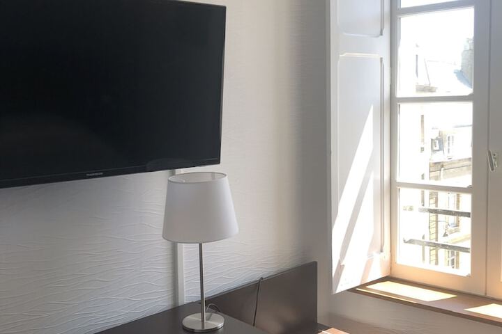 Room 17 of 41