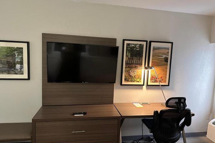 2 Double Beds (7 of 8)