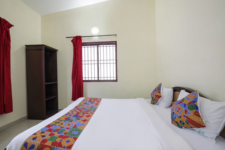 Room 9 of 20