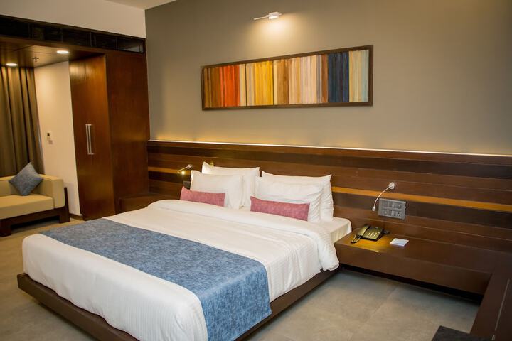 Room 7 of 39