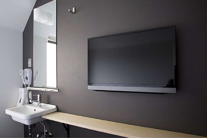 Room 18 of 42