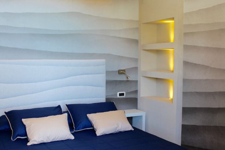 Room 34 of 85