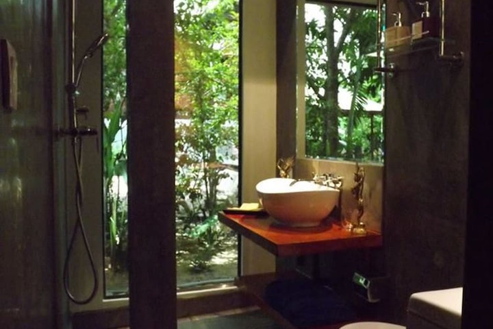 Room 22 of 48