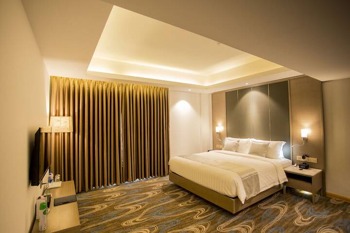 Room 29 of 102