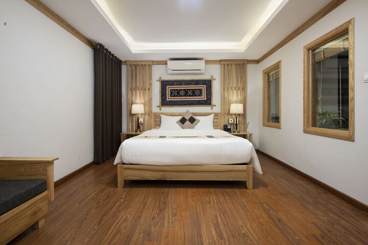 Room 47 of 122