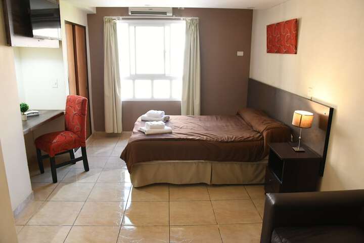 Room 16 of 76