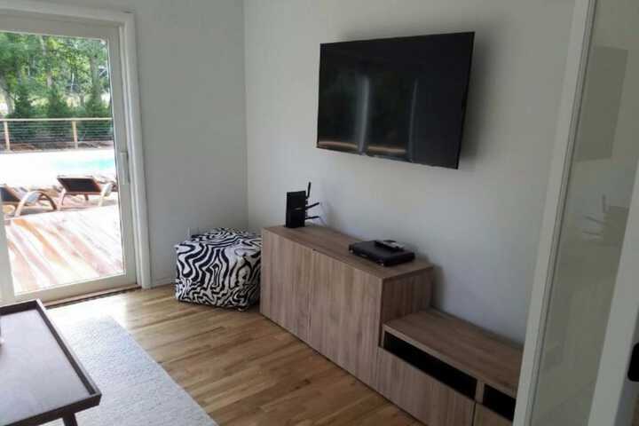 Room 14 of 25