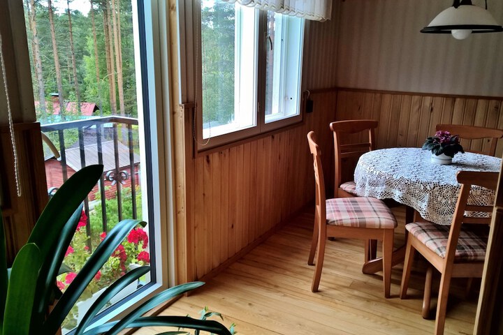 Room 13 of 50