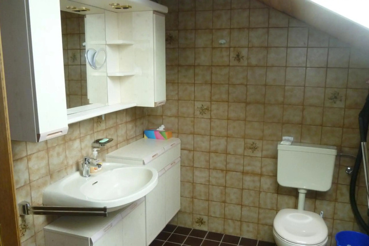 Room 12 of 12
