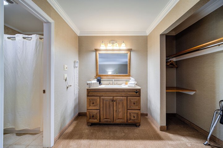 Room 12 of 20
