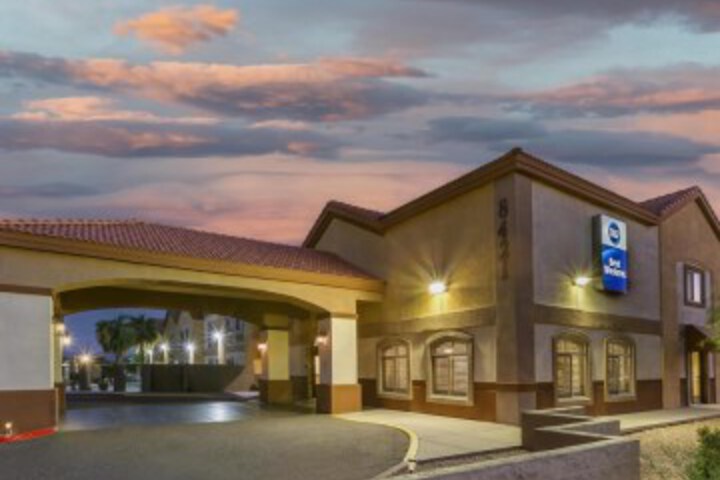Exterior of Comfort Suites