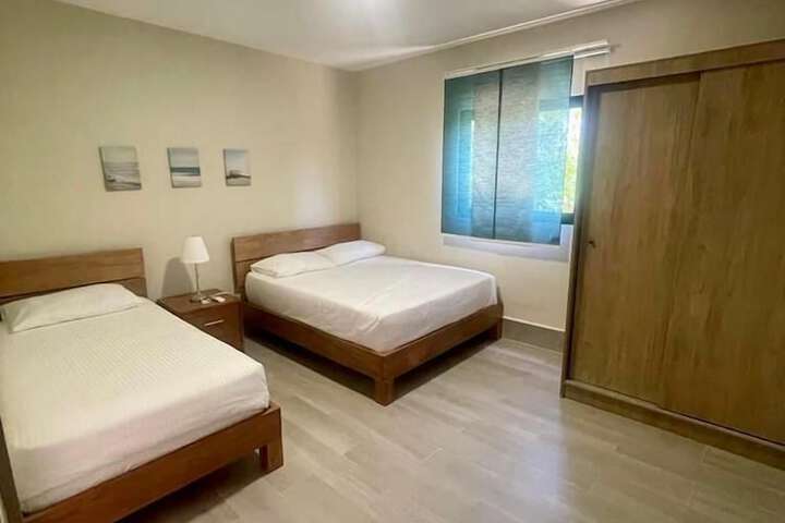 Room 2 of 18
