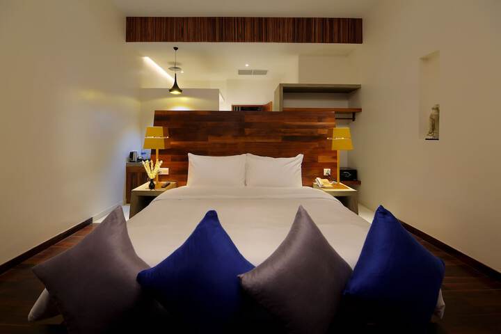 Room 18 of 169