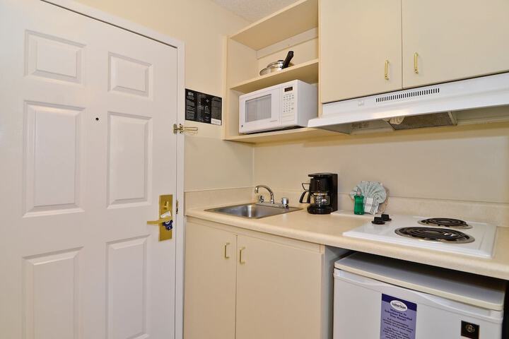 Private kitchenette