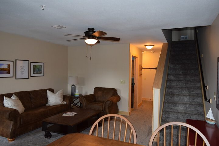 Room 11 of 37