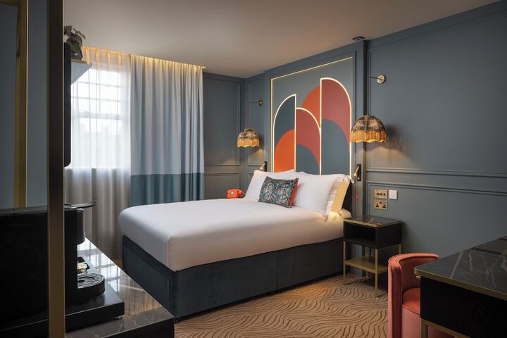 Room 22 of 46