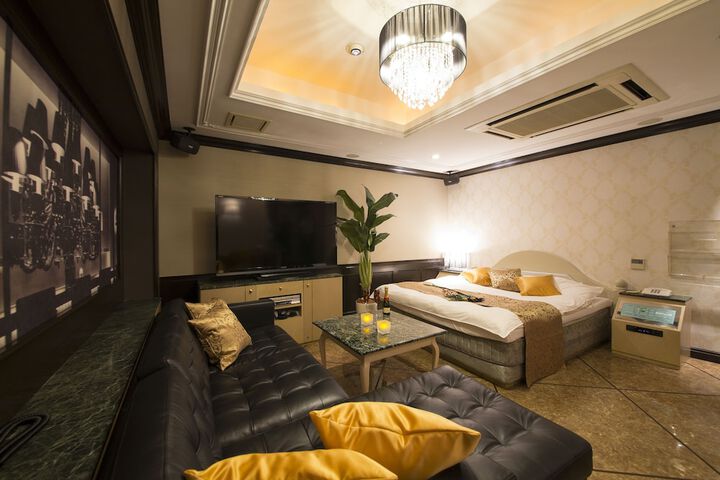 Room 5 of 41
