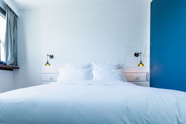 Room 4 of 36