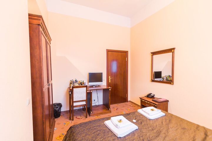 Room 67 of 131
