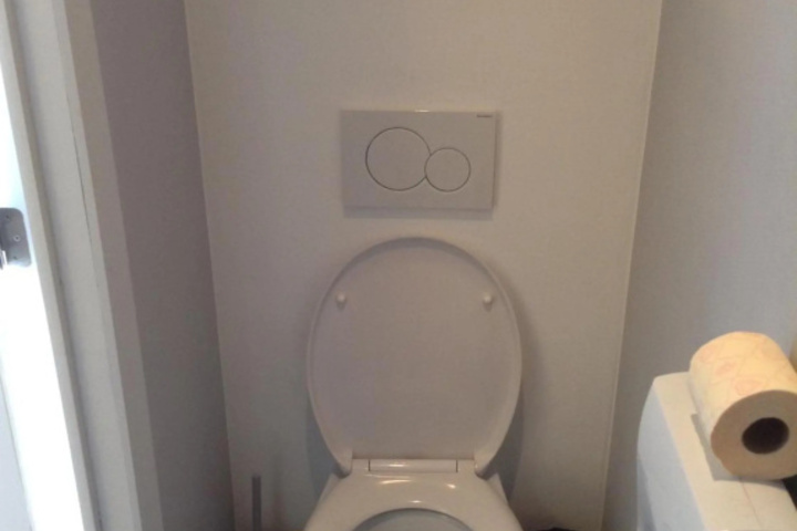 Room 8 of 13