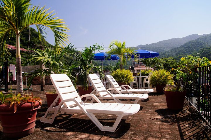 Sundeck 14 of 14