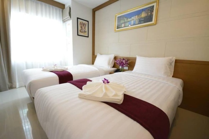 Room 16 of 26