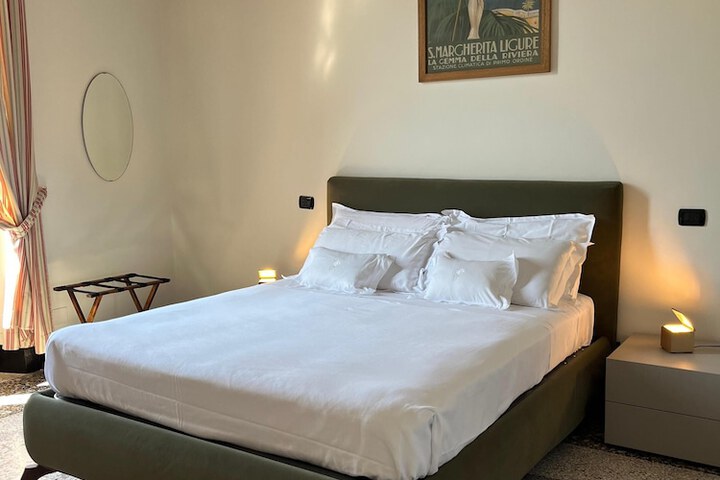 Room 18 of 64