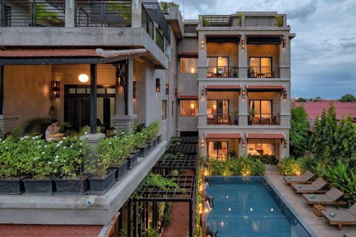 Hotel 168 of 174