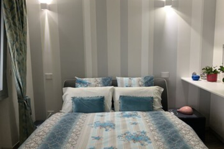 Room 4 of 57