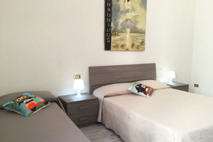 Room 100 of 160