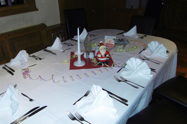 Dining 30 of 46