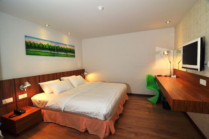 Room 7 of 55