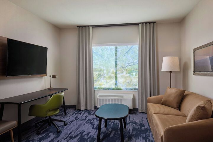 Room 8 of 24
