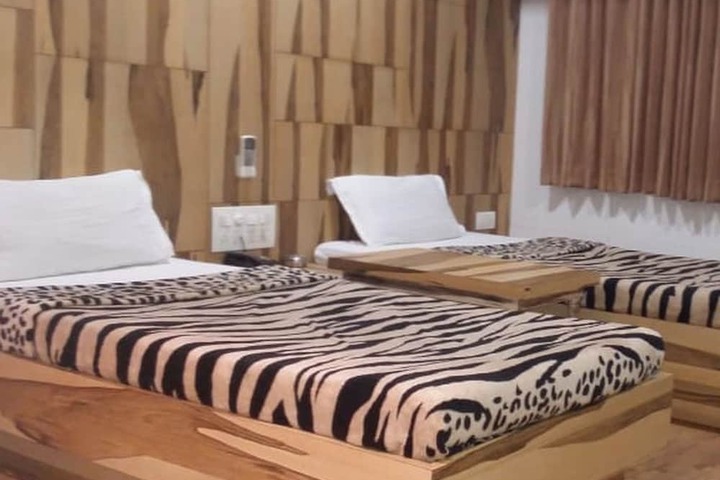 Room 2 of 12