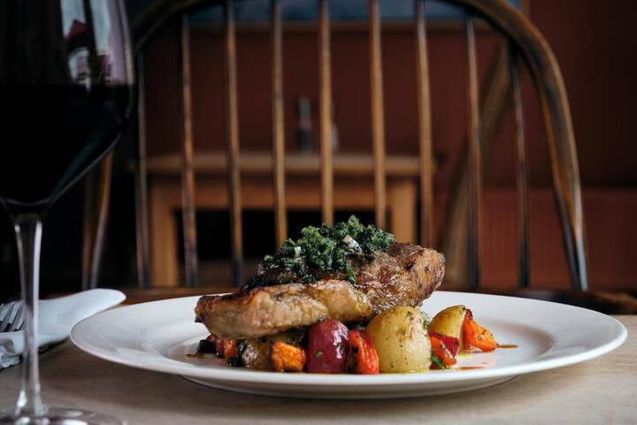 Dining 56 of 75